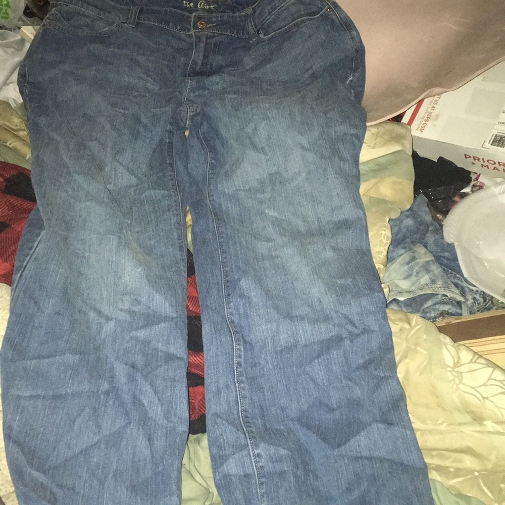 The flirt jeans
